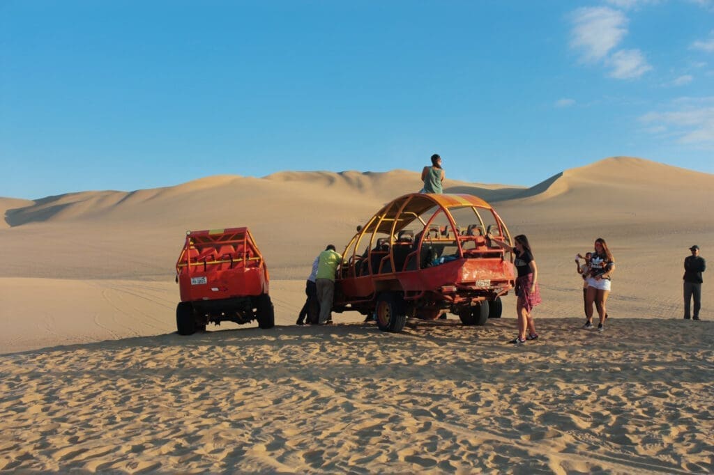 Peru Huacachina buggy